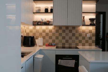 Como organizar os móveis para otimizar o espaço na cozinha