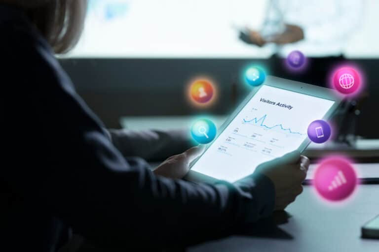 Nos últimos anos, o marketing passou por uma revolução. Se antes as decisões eram tomadas com base em experiência, feeling e criatividade
