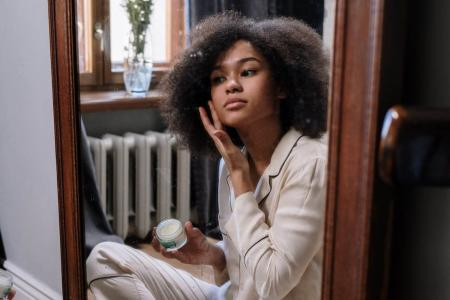 Dicas para adaptar sua rotina de beleza às mudanças de clima e estação