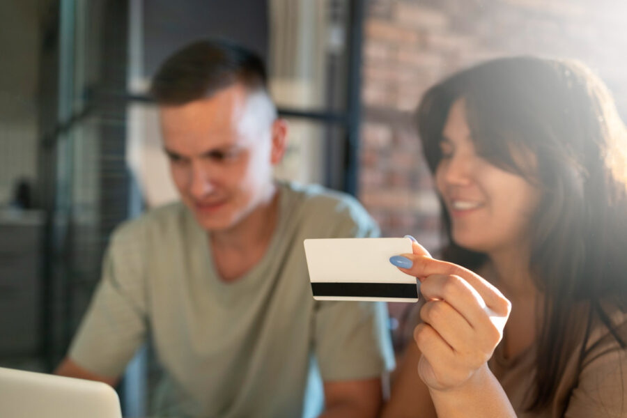 Como pagar boleto com cartão de crédito usando aplicativos financeiros