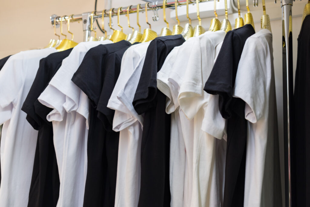 Como escolher uniformes personalizados ideais para sua empresa