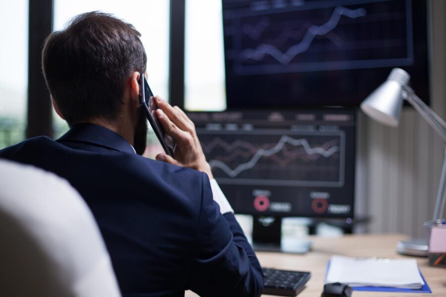 Como investir em ações em 2026? Cinco pontos de atenção para o investidor