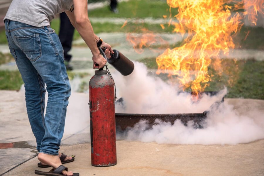 Por que ter um extintor de incêndio pode salvar vidas 