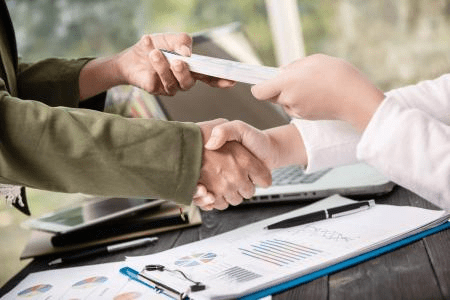 Empréstimo do trabalhador vs Empréstimo pessoal: qual a diferença no bolso?